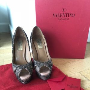 Valentino Crystallized Lace Platform Pumps 36.5